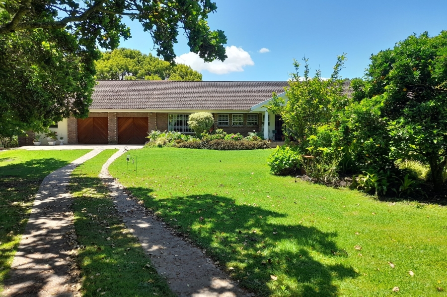 6 Bedroom Property for Sale in Wilderness Heights Western Cape